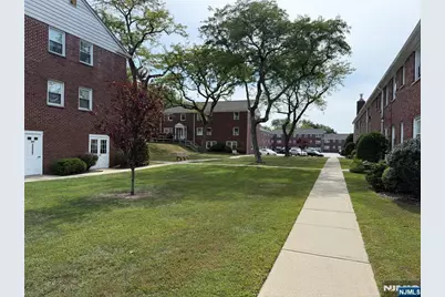 12 Gainesborough Terrace 1B #1B, River Edge, NJ 07661 - Photo 9