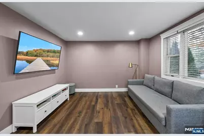 188 Scharer Avenue, Northvale, NJ 07647 - Photo 5