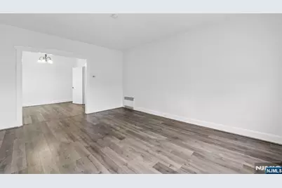 105 Van Riper Avenue 1 #1, Clifton, NJ 07011 - Photo 5
