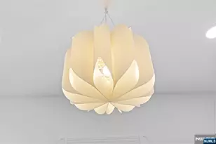 6 Cottage Pl, Allendale, NJ 07401 - Photo 7