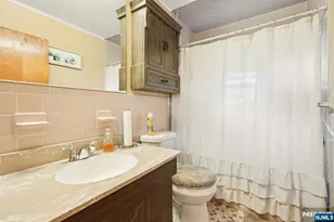 212 Jackson Ave, North Plainfield, NJ 07060 - Photo 11