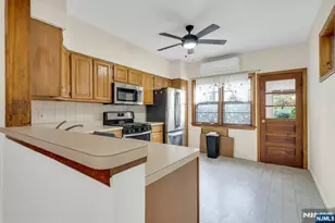 299 Elm St, Newark, NJ 07105 - Photo 11