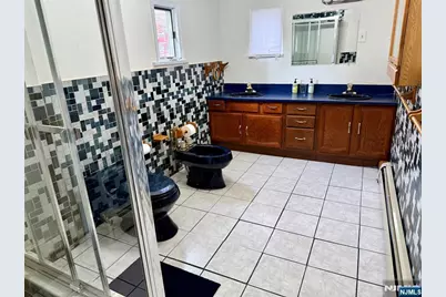 40 Dohrman Avenue, Teaneck Township, NJ 07666 - Photo 13