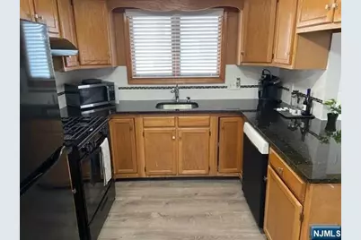 234 Lee Street 1 #1, Elmwood Park, NJ 07407 - Photo 3