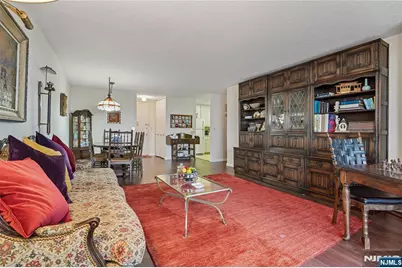 555 North 21M #21M, Fort Lee, NJ 07024 - Photo 5