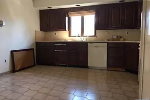 422 1st St, Carlstadt, NJ 07072 - Photo 7