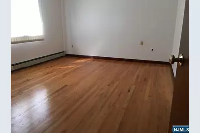 422 1st Street, Carlstadt, NJ 07072 - Photo 13