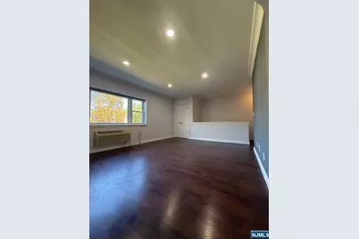 90C Franklin 90C #90C, Tenafly, NJ 07670 - Photo 5