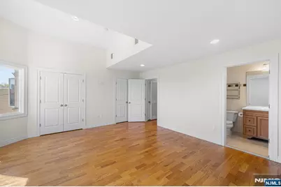 233 5th Street B #B, Fairview, NJ 07022 - Photo 21