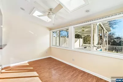 331 Mountain Way, Rutherford, NJ 07070 - Photo 11