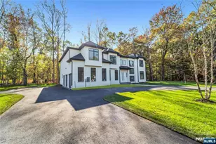 794 Blauvelt St, River Vale Township, NJ 07675 - Photo 5