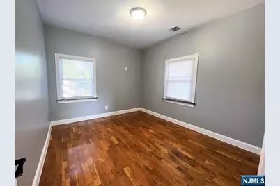 10 Main Avenue, Elmwood Park, NJ 07407 - Photo 7