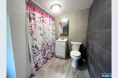 10 Main Avenue, Elmwood Park, NJ 07407 - Photo 9