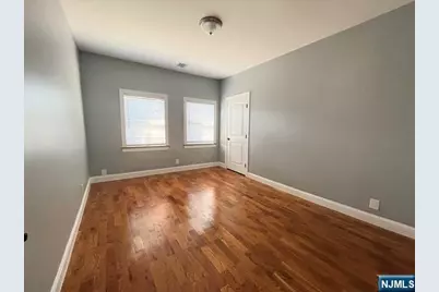 10 Main Avenue, Elmwood Park, NJ 07407 - Photo 5