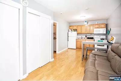 14 Green Court, Lodi, NJ 07644 - Photo 3