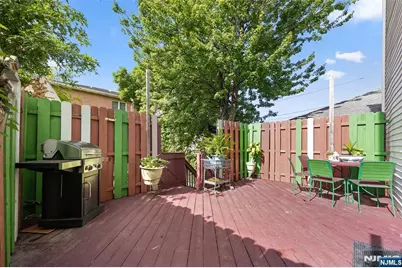 136 Central Boulevard, Palisades Park, NJ 07650 - Photo 7