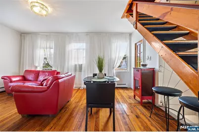 136 Central Boulevard, Palisades Park, NJ 07650 - Photo 11