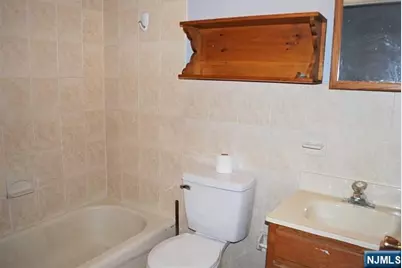 590 Schuyler Avenue, North Arlington, NJ 07031 - Photo 11