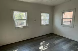 388-390 Leslie Street 1Fl, Newark, NJ 07112 - Photo 13