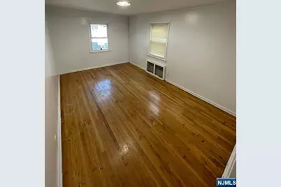 388-390 Leslie Street 1Fl #1FL, Newark, NJ 07112 - Photo 15