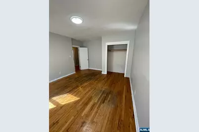 388-390 Leslie Street 1Fl #1FL, Newark, NJ 07112 - Photo 11