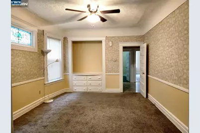 28 Rhode Island Avenue, East Orange, NJ 07018 - Photo 5