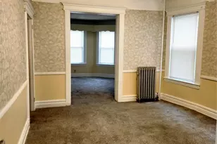 28 Rhode Island Ave, East Orange, NJ 07018 - Photo 9