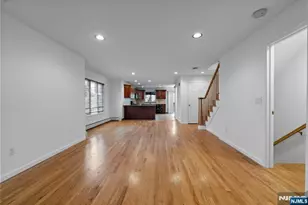 28 Washington Ave A, Cliffside Park, NJ 07010 - Photo 3