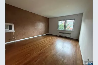 822 Kingsland Lane 1st Floor #1st floor, Fort Lee, NJ 07024 - Photo 7