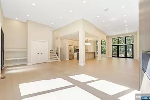 314 Meadowbrook Rd, Wyckoff Township, NJ 07481 - Photo 11