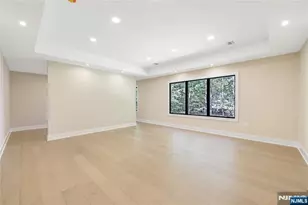 314 Meadowbrook Rd, Wyckoff Township, NJ 07481 - Photo 19