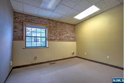 209 Cooper Avenue 8B #8B, Montclair, NJ 07043 - Photo 9