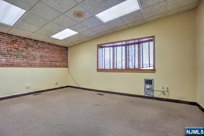 209 Cooper Avenue 8B #8B, Montclair, NJ 07043 - Photo 7