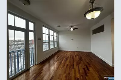 55 Mallory Avenue 69 #69, Jersey City, NJ 07305 - Photo 9