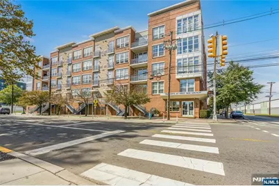 55 Mallory Avenue 69 #69, Jersey City, NJ 07305 - Photo 3