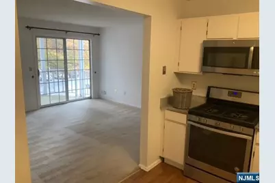 108 Raintree Lane 108 #108, Mahwah, NJ 07430 - Photo 9