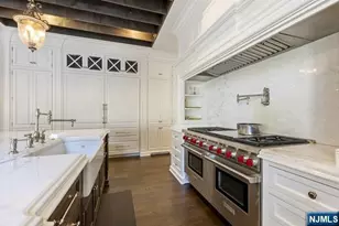 51 Chestnut Ridge Rd, Saddle River, NJ 07458 - Photo 9