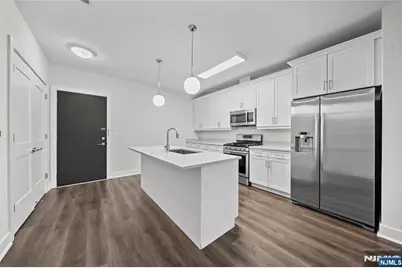 313 Woodland Place 306 #306, Leonia, NJ 07605 - Photo 5