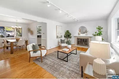 947 E Glen Avenue, Ridgewood, NJ 07450 - Photo 3