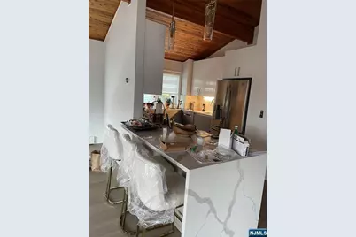 490 Undercliff Avenue 2nd Floor #2nd floor, Edgewater, NJ 07020 - Photo 17