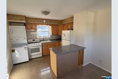 119 Church Street 2nd Floor #2nd Floor, Lodi, NJ 07644 - Photo 7