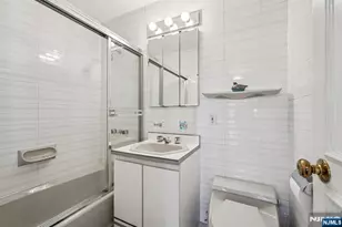 6040 Blvd East 23 G, West New York, NJ 07093 - Photo 23