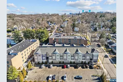 313 Woodland Place 202 #202, Leonia, NJ 07605 - Photo 13