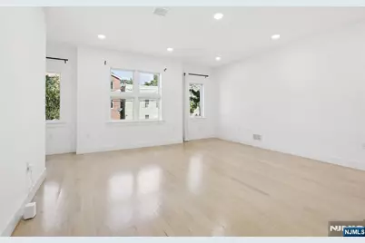 131 Zabriskie Street 1 #1, Jersey City, NJ 07307 - Photo 5