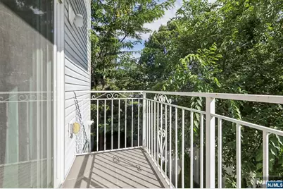 131 Zabriskie Street 1 #1, Jersey City, NJ 07307 - Photo 37