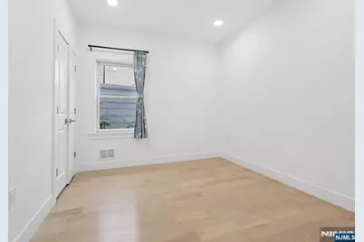 131 Zabriskie Street 1 #1, Jersey City, NJ 07307 - Photo 23