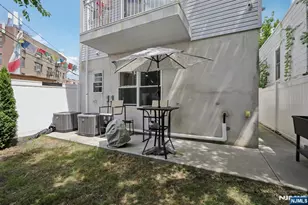 131 Zabriskie Street 1, Jersey City, NJ 07307 - Photo 39