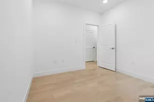 131 Zabriskie Street 1, Jersey City, NJ 07307 - Photo 25