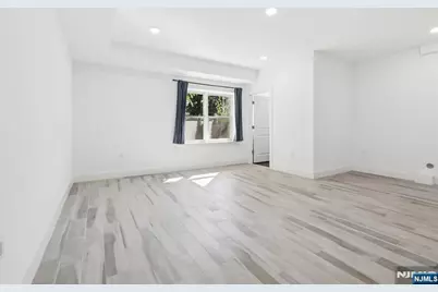 131 Zabriskie Street 1 #1, Jersey City, NJ 07307 - Photo 15