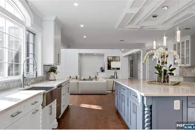 707 Black Hawk Lane, Franklin Lakes, NJ 07417 - Photo 11